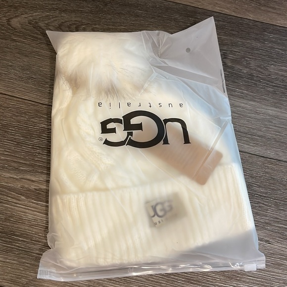 Ugg beanie off white - Picture 4 of 4